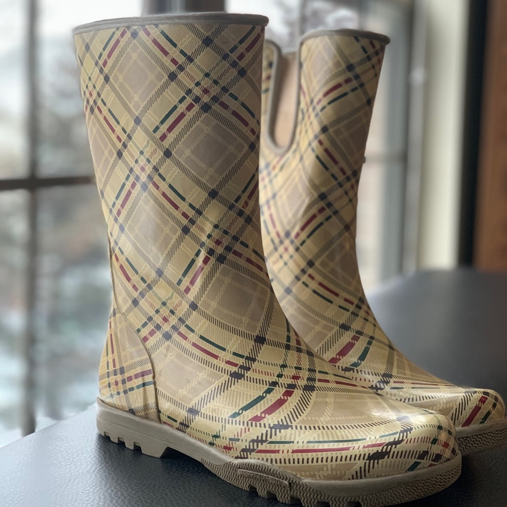 Sperry plaid rain boots